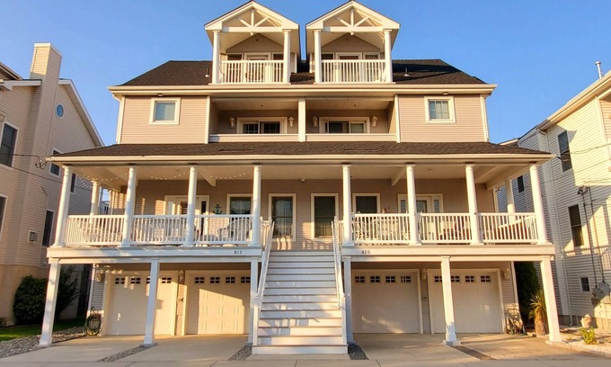 North End Casa | A pasos de la playa, conveniencia para familias, ¡duermen 10 cerca de todo!