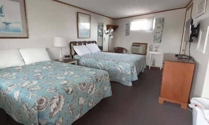 Wells Beach Condominio | Steps from Wells Beach, Bellevue by the Sea is perfect for your Maine vacation
