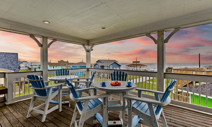 Bermuda Beach Casa | Steps to Bermuda Beach, Gulf Views, 2 King Suites