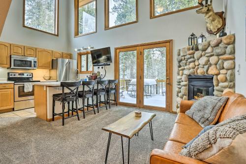 Grand Lake Apartamento | Steps to Grand Lake The Innlet Condo!