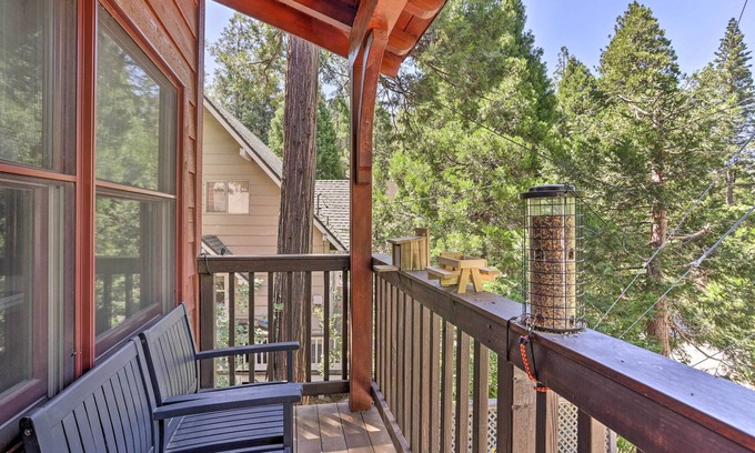 Cedar Glen Cabaña | Steps to Lake: Cabin w/ Deck in Lake Arrowhead
