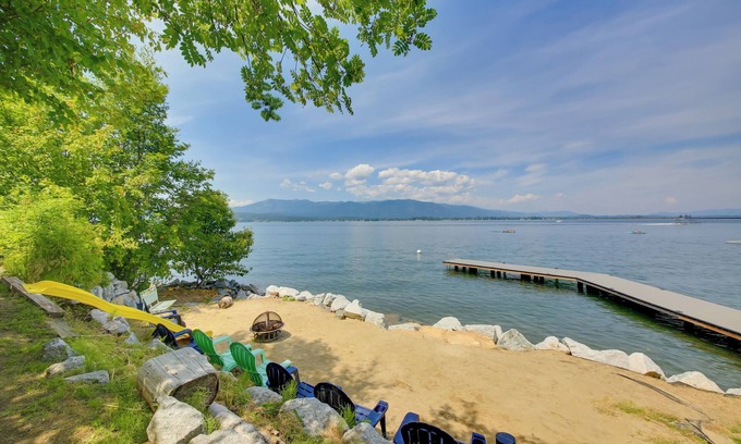Sandpoint Casa | Bright Sagle Home On Lake Pend Oreille - Capacidad 7!