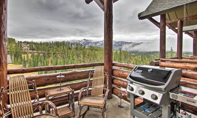 Saddle Ridge Condominio | Steps to Moonlight Basin: Scenic Mtn Retreat!