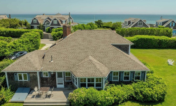 East Orleans Casa | # 530: ¡Ubicación increíble en Nauset Heights, a pasos de la playa Nauset, gran patio privado, se admiten perros!