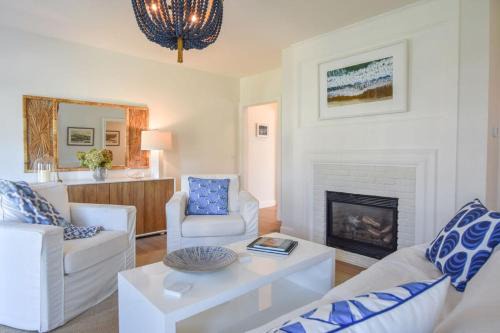 Chatham Casa | Steps to Oyster Pond Private Dock!