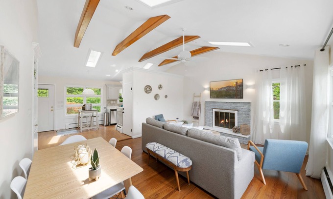 New Fairfield Casa | Steps to Private Beach! House on Coveted Candlewood Lake + Bonus Room & Fire Pit