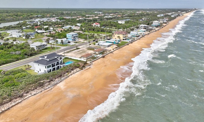 Painters Hill Cabaña | Steps to Quiet Beach | Quarter Deck S Cottage | Flagler Beach | Lovely Beachside Location