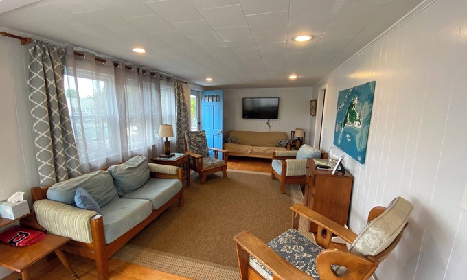 West Dennis Cabaña | Steps to the beach! Classic Cape Cod Cottage with outdoor living space