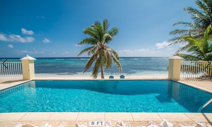 Bodden Town Condominio | Steps to the Beach! 2bed/2.5bath condo - Seabreeze Villas