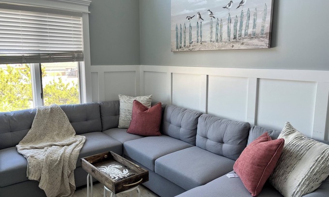 South Seaside Park Condominio | Steps to the beach, bay, and restaurants, at the base of Island beach state park