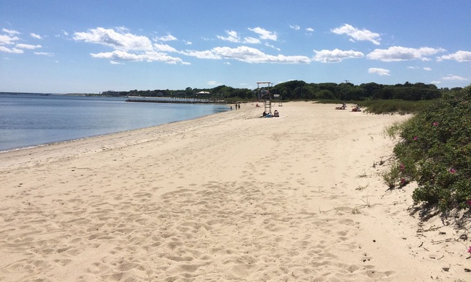 Hyannis Cabaña | Pasos a la playa, vista al mar, piscina.