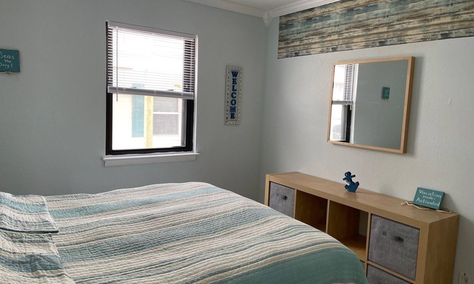 Ortley Beach Condominio | Steps to the ocean and perfect location for all activities
