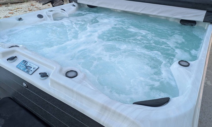 Englewood Casa | Steps to Water! Sunsets, Hot Tub! Englewood, Fl. The Best Kept Secret!