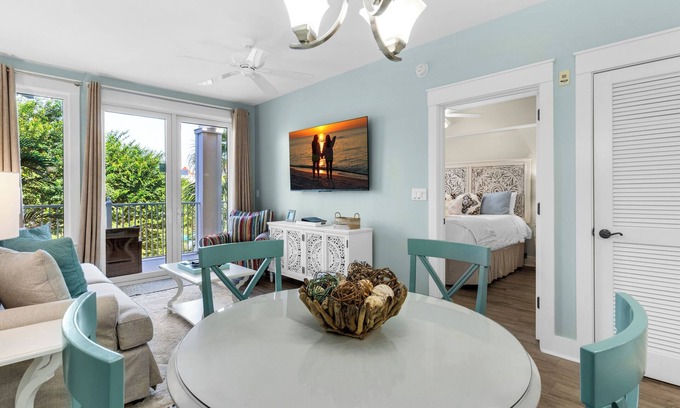 Baytowne Wharf Condominio | Steps2BaytowneWharf-FREE Beach 🚌Tram-Pool+Hot Tub-Sandestin G&B Pilot House 506