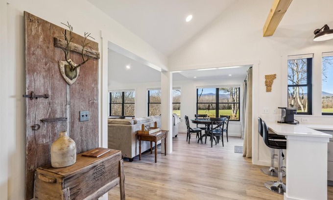 Stowe Casa | Sterling Ridge View: new 2 br, a/c, deck, Mansfield views!