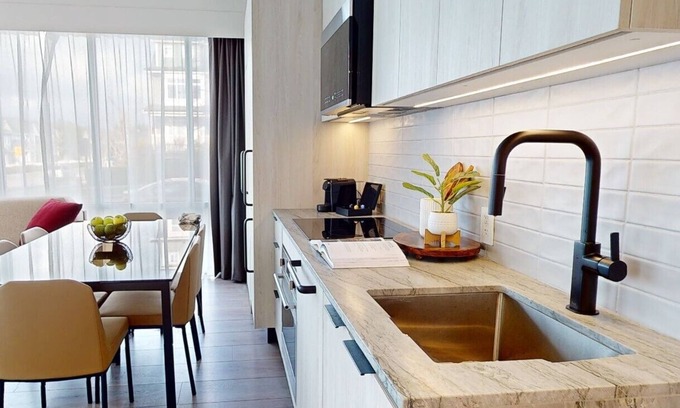 Steveston Hotel | Steveston Waterfront Hotel
