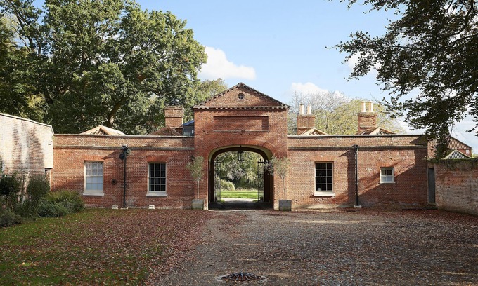 Aldborough Cabaña | Stewards House - a spacious cottage in Wolterton sleeping 6 guests