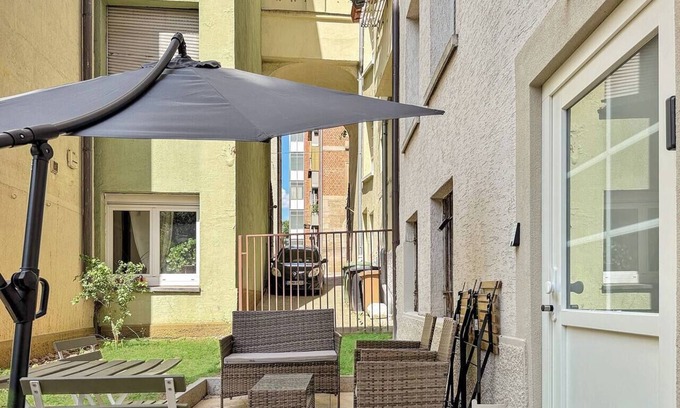 Weinsteige Apartamento | Stuttgart Flat w/ Patio, 4 ppl