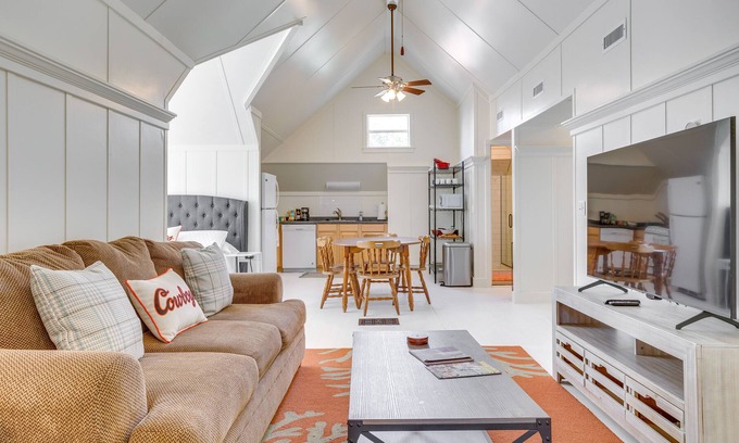 Stillwater Apartamento | Stillwater Studio Loft Near Boone Pickens Stadium!