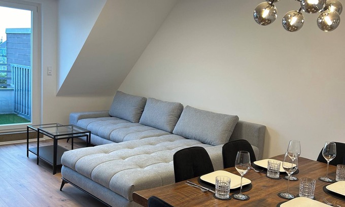 Rath Apartamento | Stilvolle & Moderne Ferienwohnung in Rath Düsseldorf