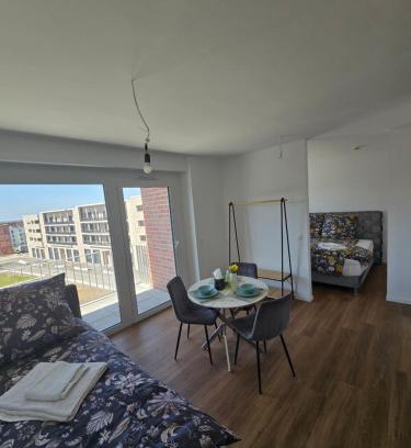 Kirchrode-Bemerode-Wulferode Apartamento | Stilvolle Neubauwohnung mit Balkon&WLAN