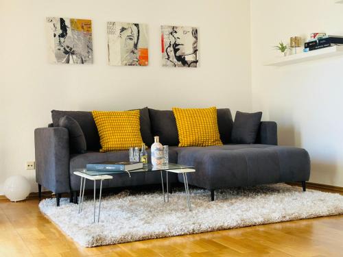 Wiesdorf Apartamento | Stilvolles Business-Apartment mit Balkon in Leverkusen Wiesdorf - All-Inclusive Wohnen