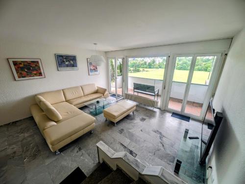 Oberwil Casa | Stilvolles Privatzimmer im Einfamilienhaus nahe Basel