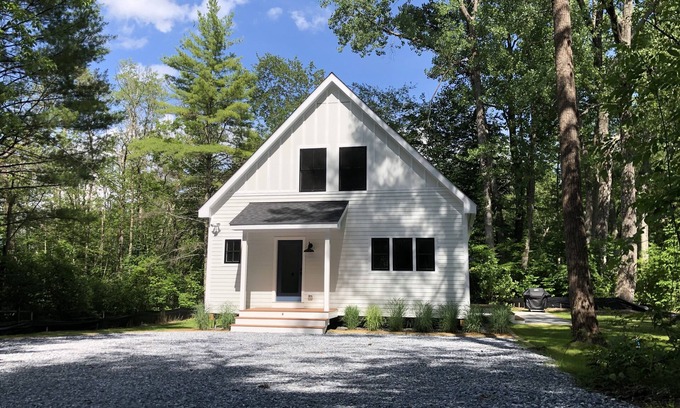 Glendale Casa | Stockbridge Bowl Lake Community
