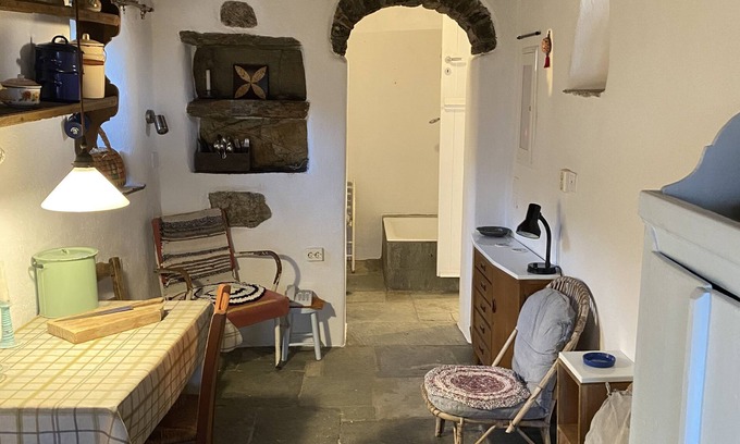 Andros Cabaña | Stone-built cottage with glorious views on its own hillside