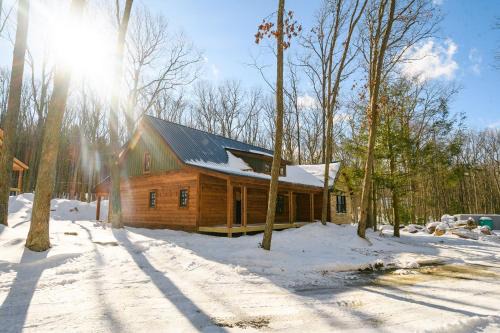 Oakland Casa | Stone Haven: New, Lake Access w. Dock Slip, Hot Tub, Fire Pit