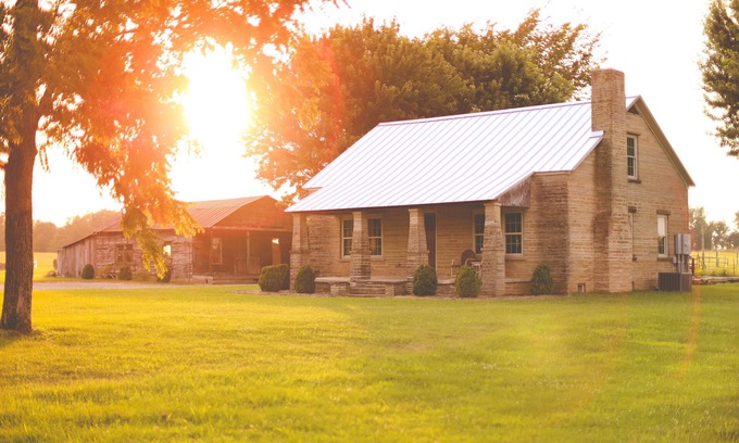 Cookeville Otro | Stone Homestead Farmhouse