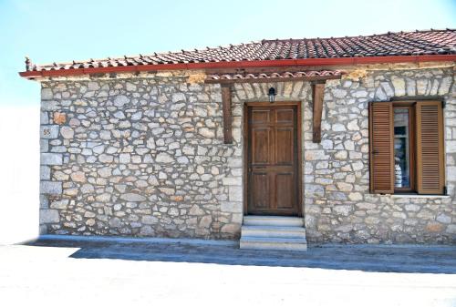 Amfikleia-Elateia Casa | Stone house Amfikleia
