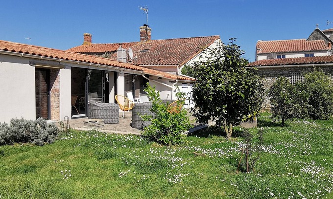 Le Bernard Casa | Hermosa Casa de Piedra para 6 Personas, a 7 km de la Playa