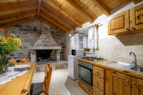 Zrnovo Apartamento | Stone House Harmony