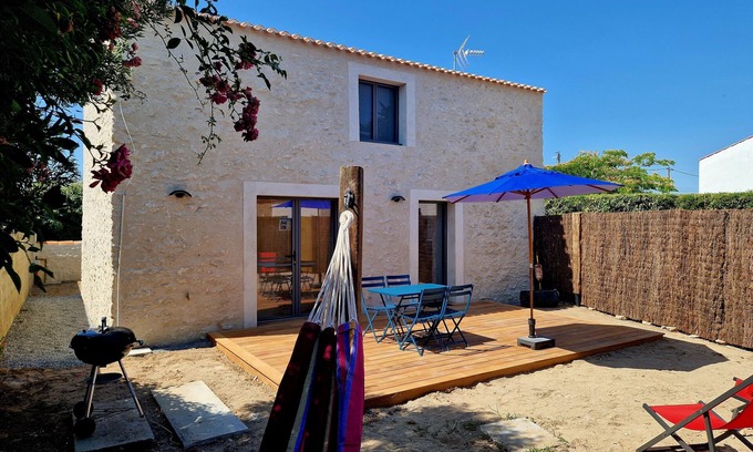 La Gueriniere Casa | Stone house, Ile de Noirmoutier, fully restored, 200m from the sea