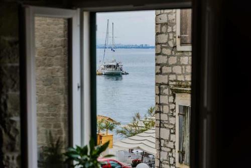 Kastel Stari Casa | Stone House Kaštela
