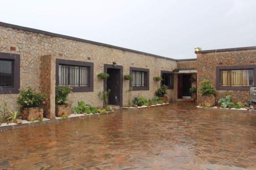 Lusaka Apartamento | Stone House - we have backup power supply