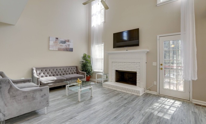 Stone Mountain Casa | Stone Mountain Vacation Rental with Deck!
