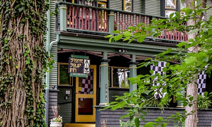 Old Northside Cama Y Desayuno | Stone Soup Inn