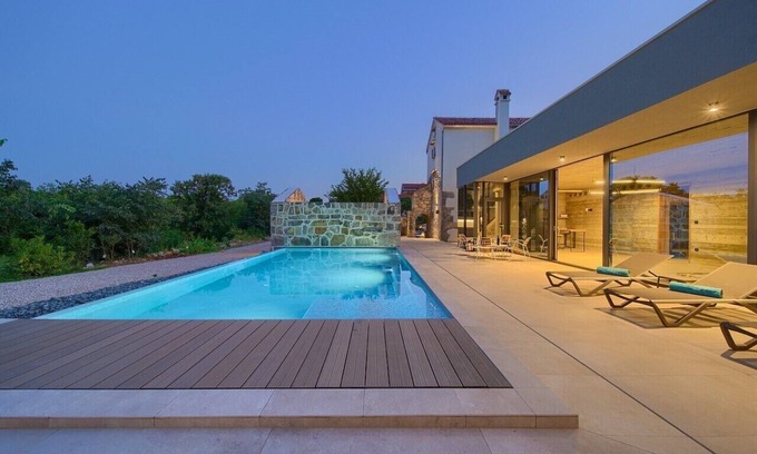 Nenadici Villa | Luxury Jerini House with pool and wellness