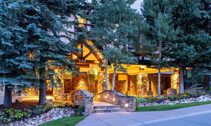 Snowmass Village Hotel | Stonebridge Inn