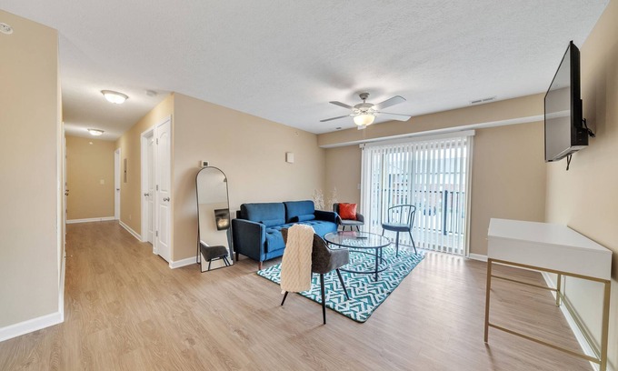 New Albany Apartamento | Stonecrest 701, 2Bd Apt I Free Parking I Pool