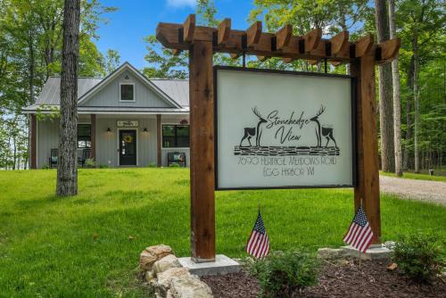 Egg Harbor Casa | Stonehedge View by Simple Life Rentals