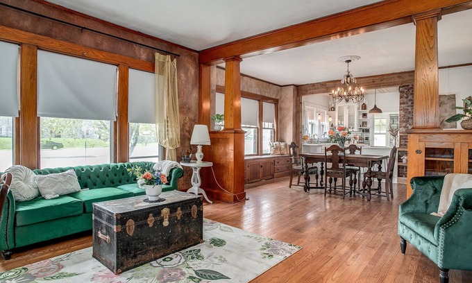 Independence Casa | Stonehouse - A Stunning 1920's Dream