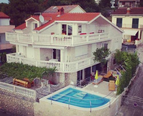 Okrug Donji Casa | Stonehouse with swimming pool Villa Anita
