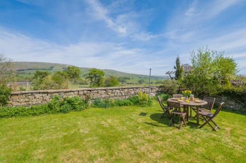 Hawes Casa | Stoneleigh - Hawes