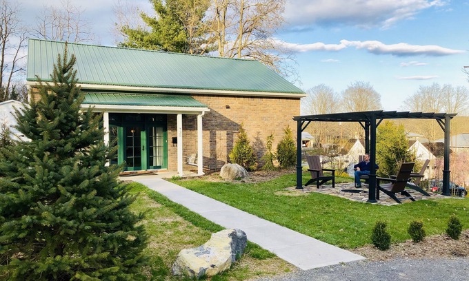 Lewisburg Casa | RETIRO DE PIEDRAS en el centro de Lewisburg