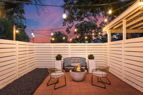 Stonewall Casa | Stonewall Bungalow 3 - Sleeps 4