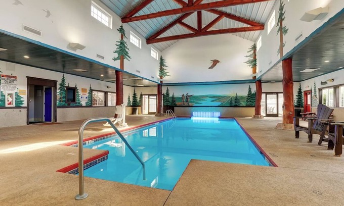 Columbia Hotel | Stoney Creek Columbia, Deluxe 2 Double w/ Free Hot Breakfast | 3 Units