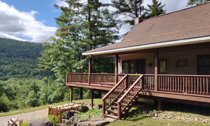 Lake George Casa | Stony Creek Retreat - Secluded 2 Bedroom 2 Bath in Adirondack Park